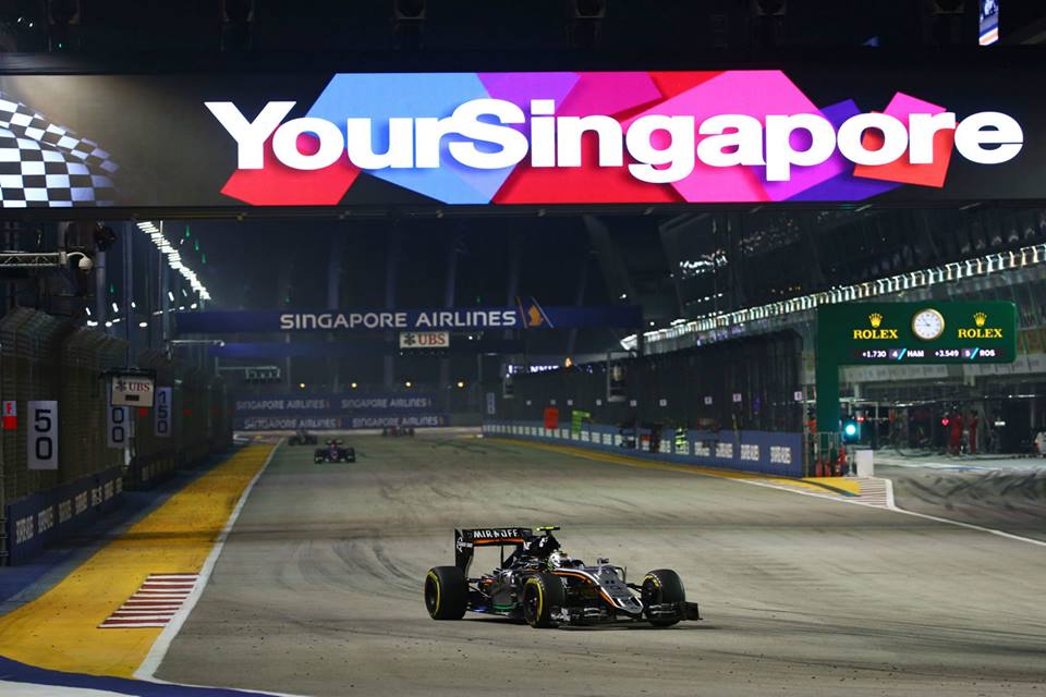 Checo finaliza 7º en Singapur y escala en el campeonato