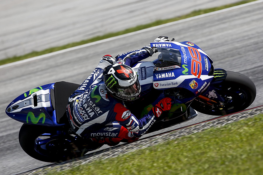 Lorenzo lidera el primer día del test de MotoGP™ en Sepang