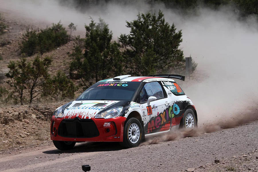 Ricardo Triviño por su segundo triunfo en el Rally NACAM en Guadalajara