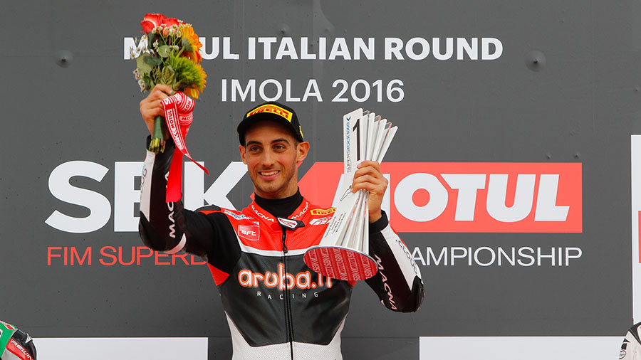 Tati Mercado recupera el liderato para Ducati en la pista de casa