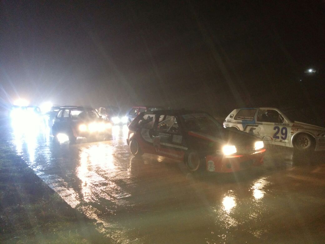 6ª fecha del Serial Champ Car Nocturna bajo la lluvia