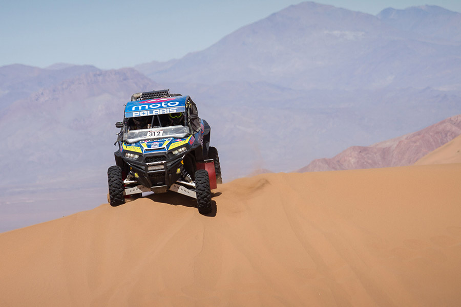 Jaime 3ro en Atacama Rally, en tanto que Felipe abandona en última etapa