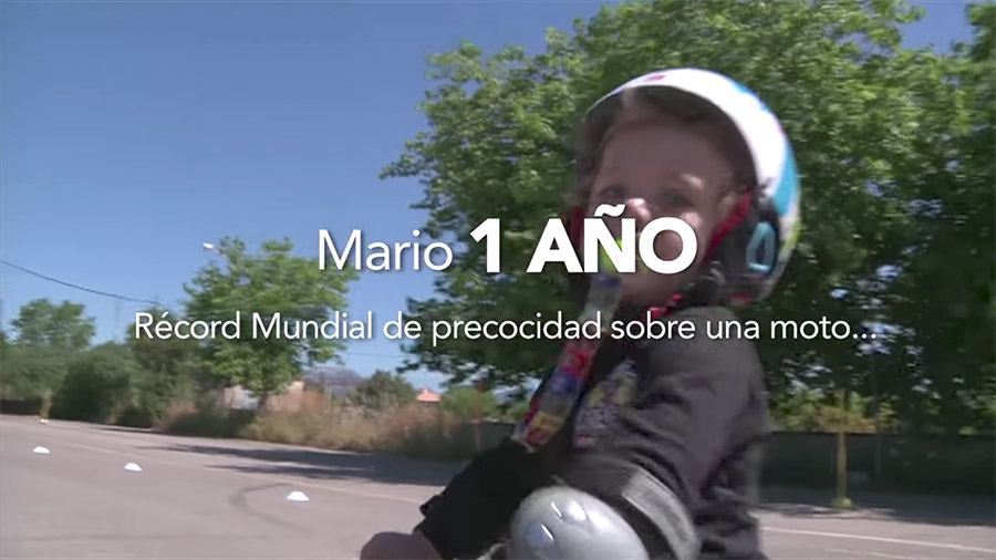 VIDEO: Record mundial, niño de 1 año cabalgando en moto