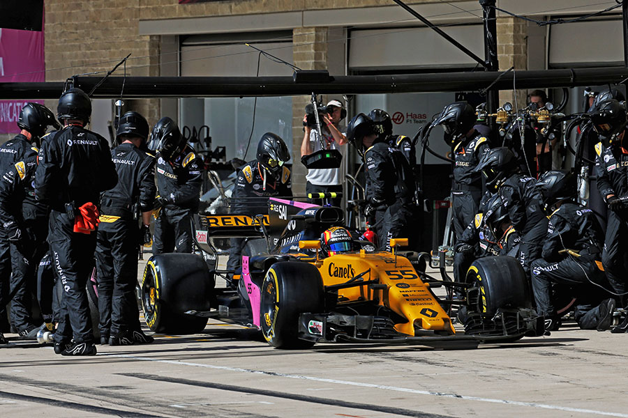 Entrevista con Carlos Sainz de Renault-Canel´s Previo a GP México