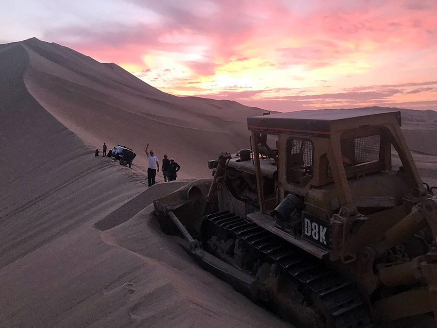 VIDEO: Épico rescate del camión de Jordi Juvanteny en el desierto peruano