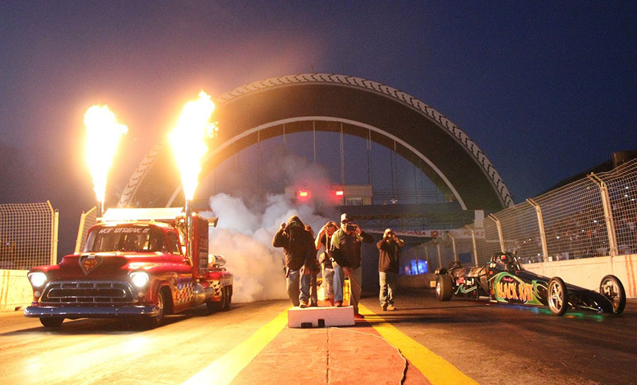 Explota de emoción el Autódromo Monterrey en el arranque del ¼ de Milla