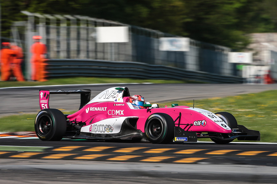 Axel Matus por mejores sesiones de calificación en Fórmula Renault 2.0