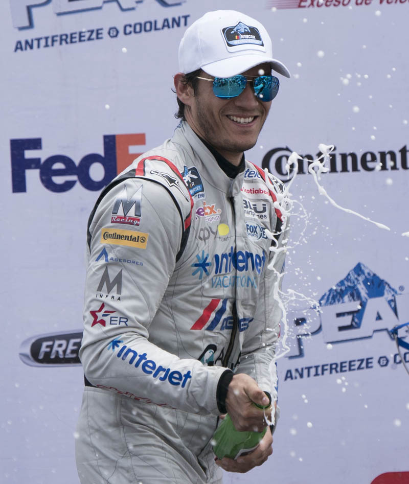 Encabeza Irwin Vences el campeonato NASCAR México tras dos podios en dos fechas