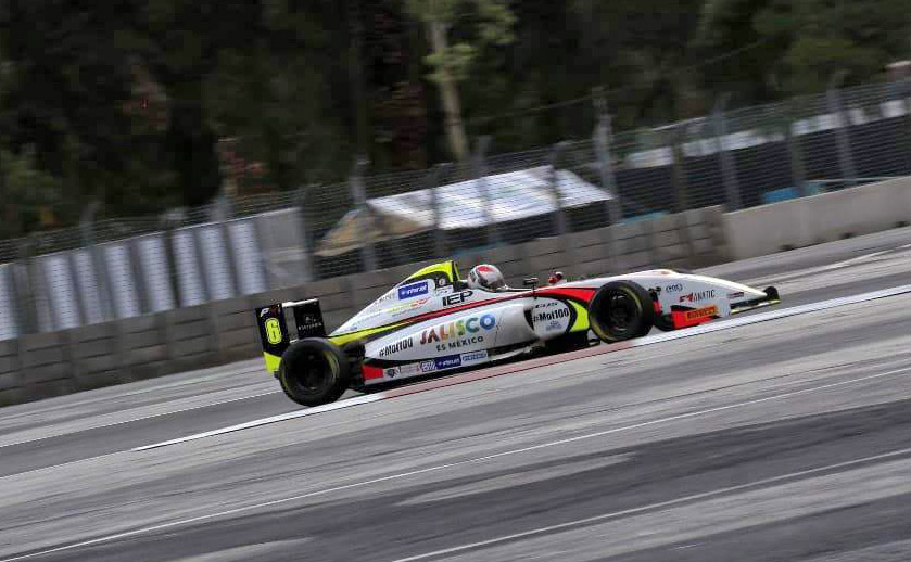 Moisés de la Vara finaliza primer día en la Gran Final FIA F4 NACAM