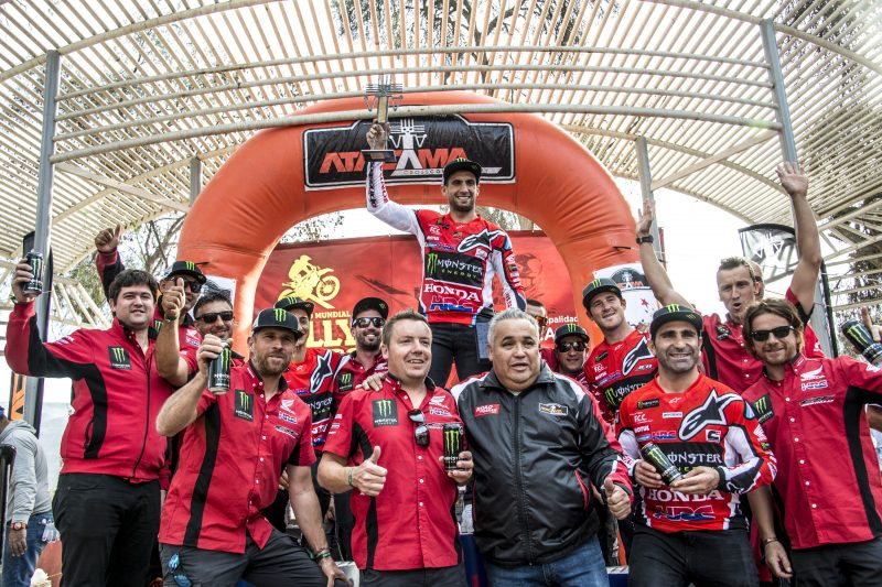 VIDEO: El Monster Energy Honda Team, camino de Argentina tras el éxito en el Atacama