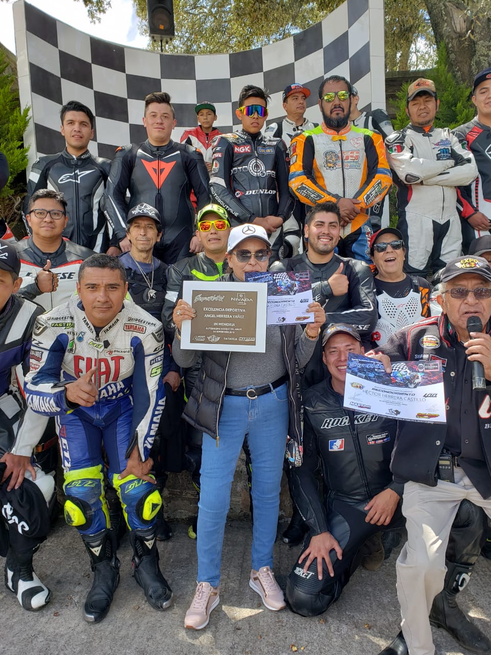 Doble triunfo para Fernández y Vidal Jr en el Superbike México
