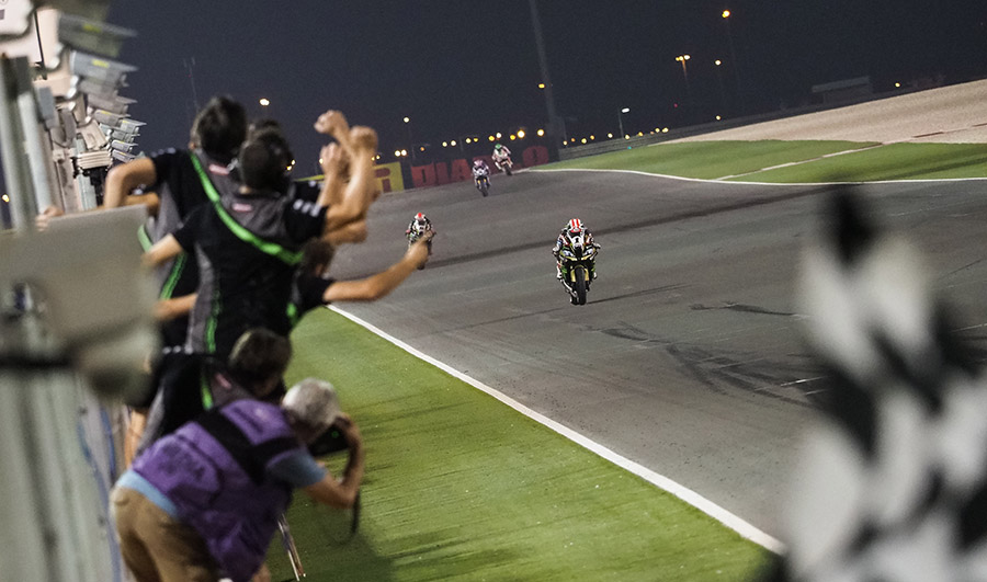 Rea roza el récord de puntos tras imponerse en la Carrera 1 del #QatarWorldSBK