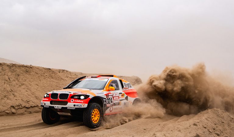 Isidre Esteve supera el primer gran examen del Dakar 2019