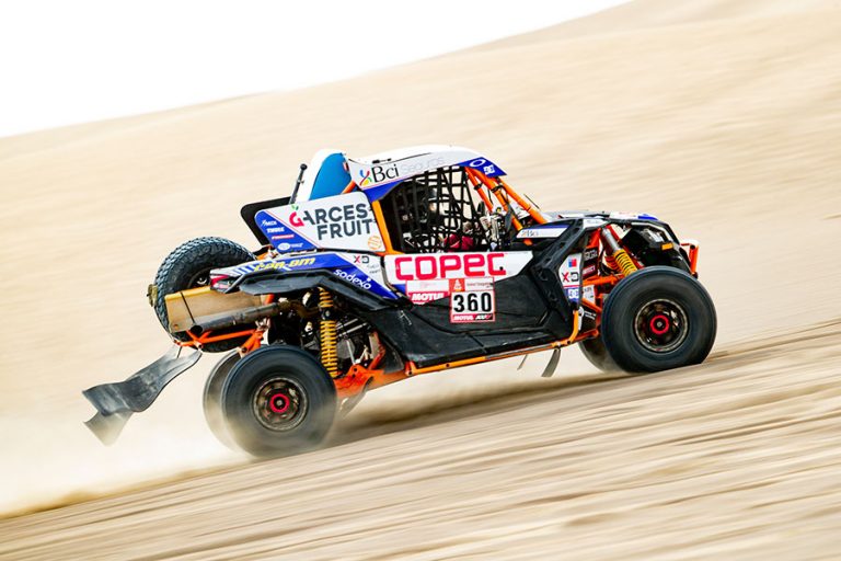Chaleco López gana su primer Rally Dakar en un Maverick X3