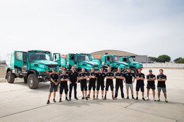 IVECO finaliza el Dakar 2019 en el podio y con sus cuatro camiones en la meta