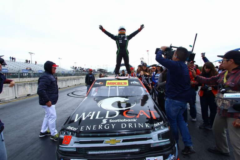 Hugo Becerra conquistó el Autódromo Monterrey en NASCAR Trucks