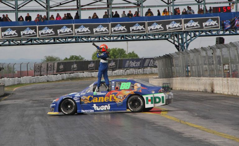 Rubén García Jr. consigue en Monterrey 10° triunfo con Canel´s Racing en NASCAR MX, De Alba fue 2° en Challenge