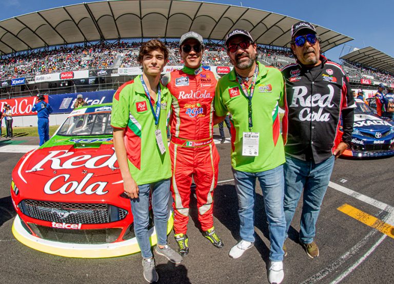 Salvador de Alba Jr concluyó con victoria la temporada 2019 de NASCAR México