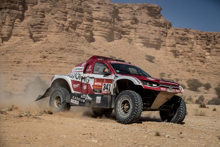 SsangYong Motorsport vuelve al top 25 en plena etapa maratón del #Dakar2020