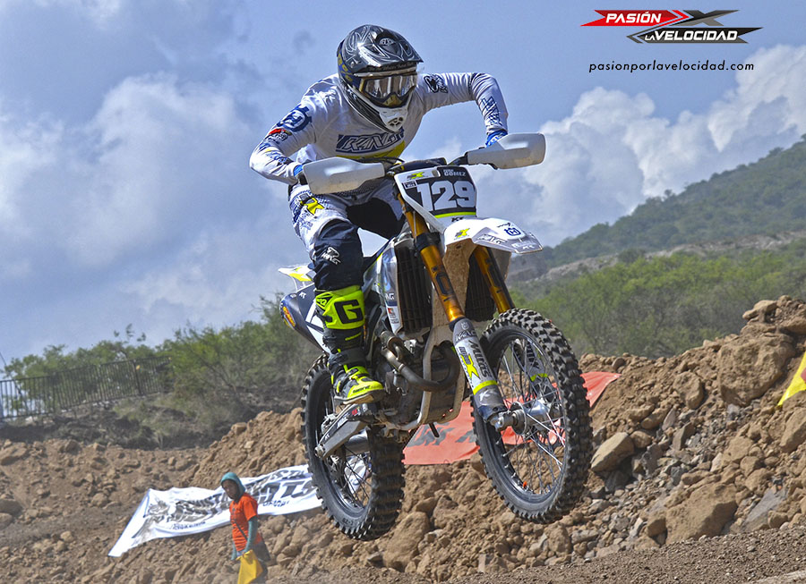 El equipo Road X – Husqvarna de México se consolida en el Nacional de Motocross