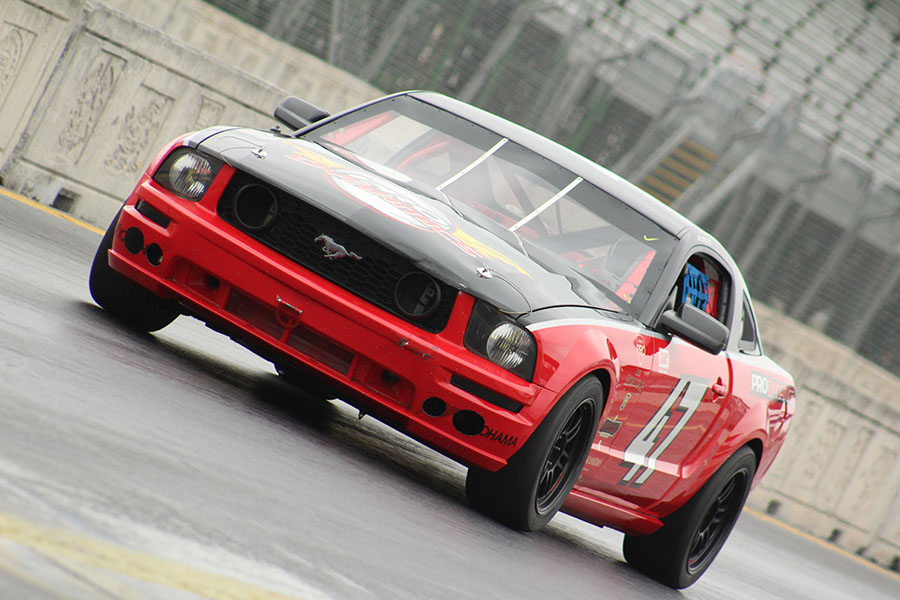 Banderazo verde para el Camaro Mustang Challenge en el Autódromo Monterrey  | Pasión por la Velocidad