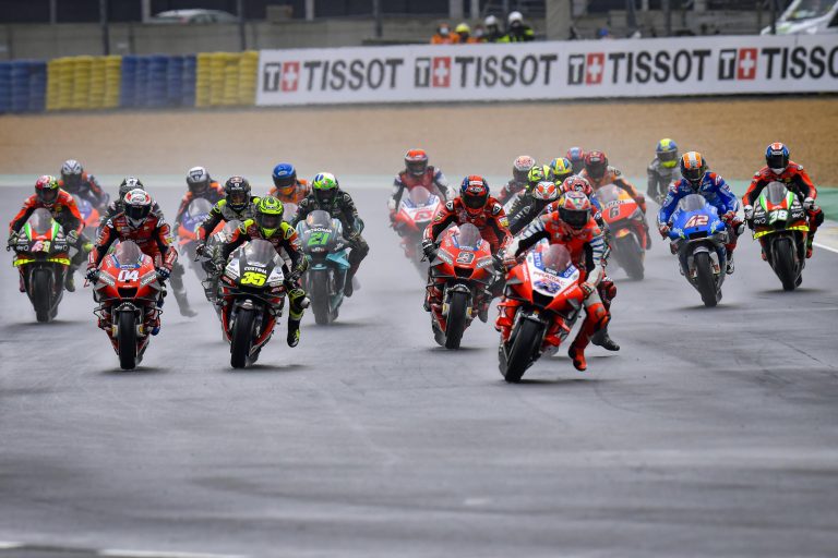La lluvia en LeMans brinda un podio inesperado en #MotoGP