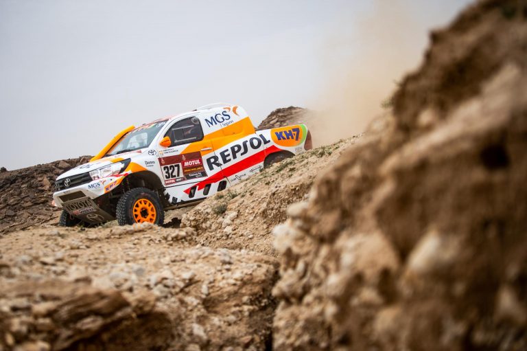 Zarpazo de Isidre Esteve en la quinta etapa del Dakar 2021