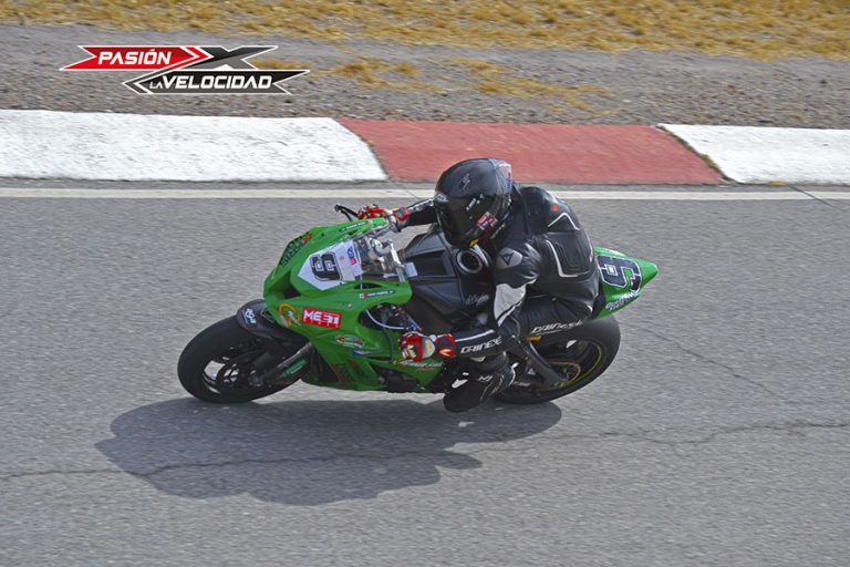 Ivan Muñoz su primer victoria en la Superbike en el Autódromo Tangamanga II