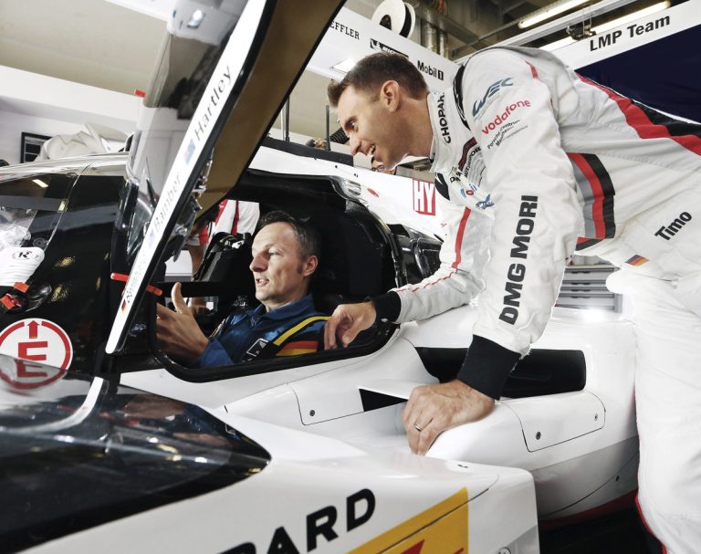 Porsche reúne a astronauta que viajará al espacio con piloto ganador en Le Mans