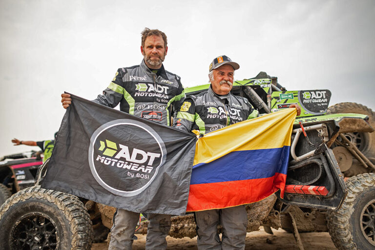 Los pilotos colombianos Mateo Moreno, Javier Vélez y Antonio Marmolejo conquistaron el Dakar 2023